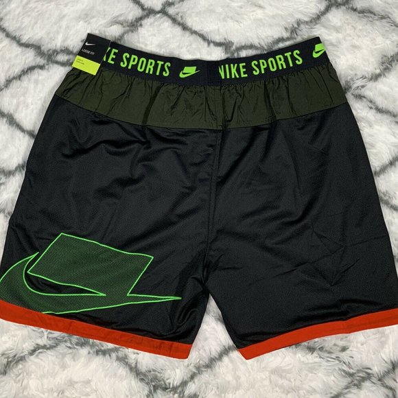 NIKE Sportswear Sport Clash Training Shorts Black - Picture 6 of 7